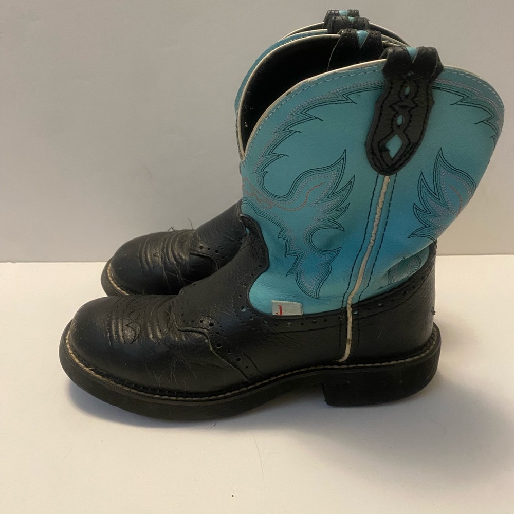 Justin Gypsy Blue and Brown Cowgirl Boots Round Toe size 7.5